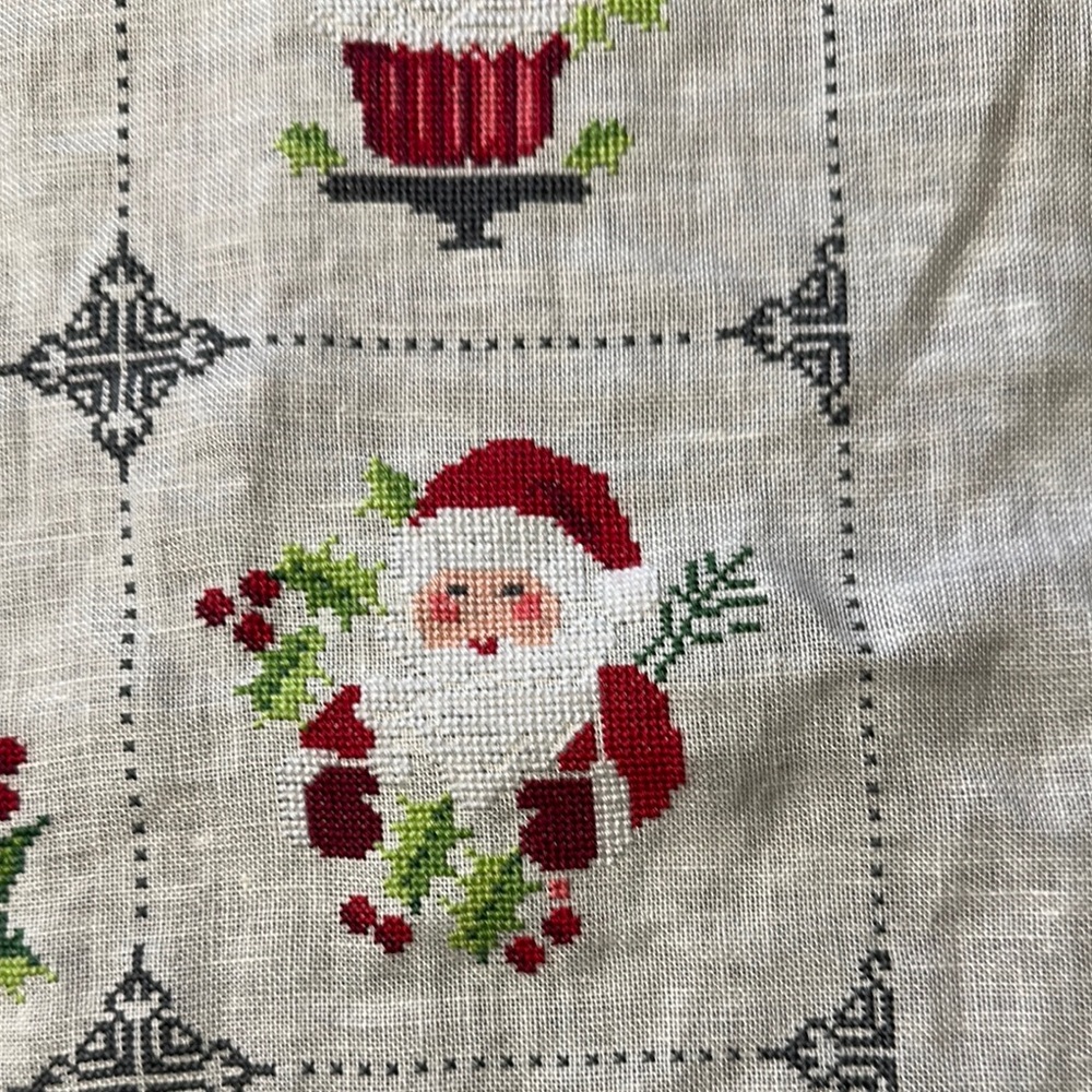 Festive Holiday Cross-Stitch - Picture 5 of 10